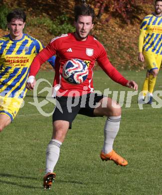 Fussball. 1. Klasse Mitte. Strassburg gegen Afritz.  Anze Cankar  (Strassburg).  Strassburg, 25.10.2025.
Foto: Kuess
www.qspictures.net
---
pressefotos, pressefotografie, kuess, qs, qspictures, sport, bild, bilder, bilddatenbank