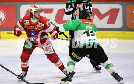 Eishockey ICE Bundesliga.  Winn2day ICE Hockey League. KAC gegen Olympia Ljubljana. Mario Kempe  (KAC),  Alex Petan  (Ljubljana). Klagenfurt, am 26.10.2025.
Foto: Kuess
www.qspictures.net
---
pressefotos, pressefotografie, kuess, qs, qspictures, sport, bild, bilder, bilddatenbank