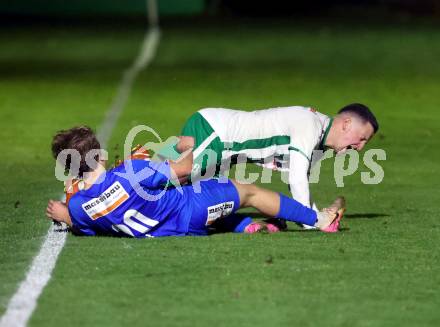 Fussball. Kaerntner Liga. Donau gegen Bleiburg.  Enes Brdjanovic (Donau),   Nejc Steharnik (Bleiburg).  Klagenfurt, am 31.10.2025.
Foto: Kuess
www.qspictures.net
---
pressefotos, pressefotografie, kuess, qs, qspictures, sport, bild, bilder, bilddatenbank
