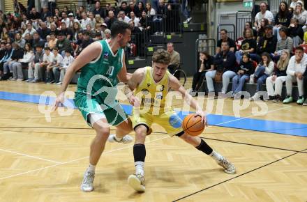 Basketball 2. Liga 2025/2026. Grunddurchgang 5. Runde.  Woerthersee Piraten gegen KOS Celovec. Lukas Simoner  (Piraten),  Veljko Dena (KOS). Klagenfurt, am 1.11.2025.
Foto: Kuess
---
pressefotos, pressefotografie, kuess, qs, qspictures, sport, bild, bilder, bilddatenbank