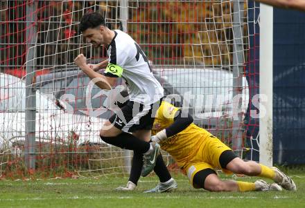 Fussball. Kaerntner Liga. KAC1909 gegen Spittal.   Torjubel Denin Matoruga    (Spittal).  Klagenfurt, am 2.11.2025.
Foto: Kuess
www.qspictures.net
---
pressefotos, pressefotografie, kuess, qs, qspictures, sport, bild, bilder, bilddatenbank
