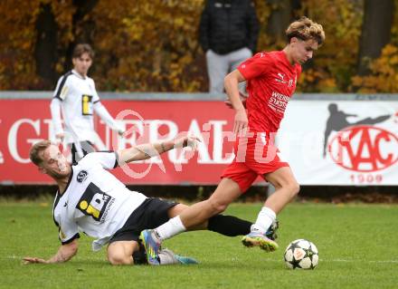 Fussball. Kaerntner Liga. KAC1909 gegen Spittal. Milan Luka Mosser  (KAC),  Miha Kostanjsek (Spittal).  Klagenfurt, am 2.11.2025.
Foto: Kuess
www.qspictures.net
---
pressefotos, pressefotografie, kuess, qs, qspictures, sport, bild, bilder, bilddatenbank
