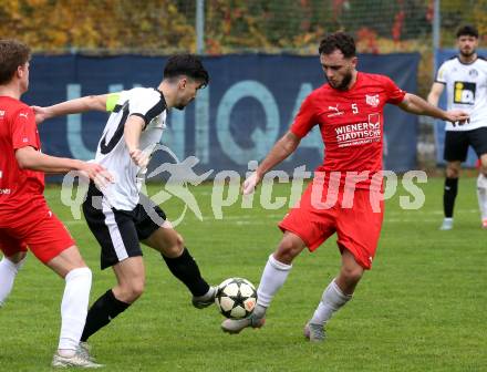Fussball. Kaerntner Liga. KAC1909 gegen Spittal. Patrick Trimi  (KAC),  Denin Matoruga (Spittal).  Klagenfurt, am 2.11.2025.
Foto: Kuess
www.qspictures.net
---
pressefotos, pressefotografie, kuess, qs, qspictures, sport, bild, bilder, bilddatenbank