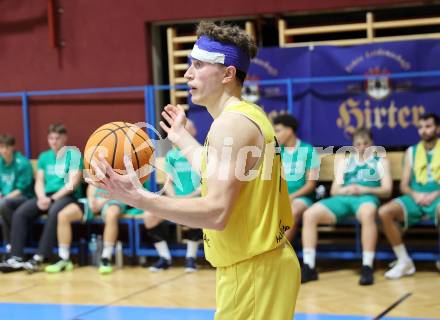 Basketball 2. Liga 2025/2026. Grunddurchgang 5. Runde.  Woerthersee Piraten gegen KOS Celovec.  Lukas Simoner (Piraten). Klagenfurt, am 1.11.2025.
Foto: Kuess
---
pressefotos, pressefotografie, kuess, qs, qspictures, sport, bild, bilder, bilddatenbank
