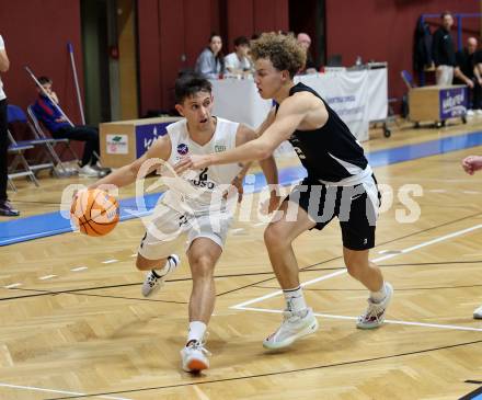 Basketball 2. Liga 2025/2026. Grunddurchgang 6. Runde.  KOS Celovec gegen Raiders Tirol.   Jure Bavdek (KOS), Felix Erath  (Tirol). Klagenfurt, am 8.11.2025.
Foto: Kuess
---
pressefotos, pressefotografie, kuess, qs, qspictures, sport, bild, bilder, bilddatenbank