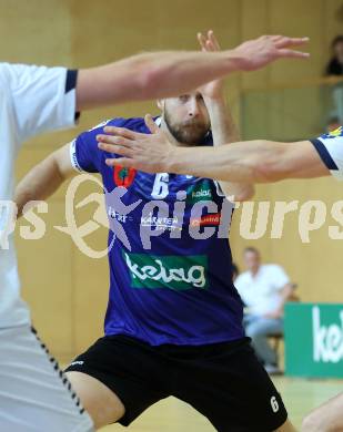 Handball Bundesliga. HLA. SC Ferlach gegen Voeslau.   Leander Krobath (SCF).  Ferlach, am 8.11.2025.
Foto: Kuess
www.qspictures.net
---
pressefotos, pressefotografie, kuess, qs, qspictures, sport, bild, bilder, bilddatenbank