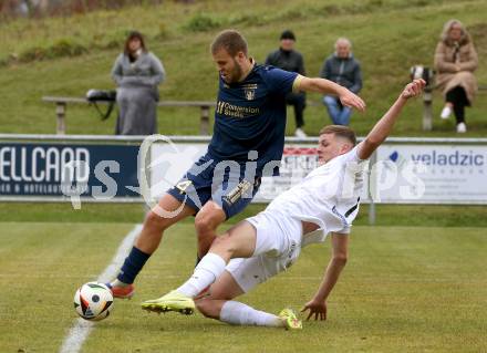 Fussball. Kaerntner Liga. Koettmannsdorf gegen Grafenstein.  Alex Ristic  (Koettmannsdorf),  Fabian Griesebner  (Grafenstein).  Klagenfurt, am 8.11.2025.
Foto: Kuess
www.qspictures.net
---
pressefotos, pressefotografie, kuess, qs, qspictures, sport, bild, bilder, bilddatenbank