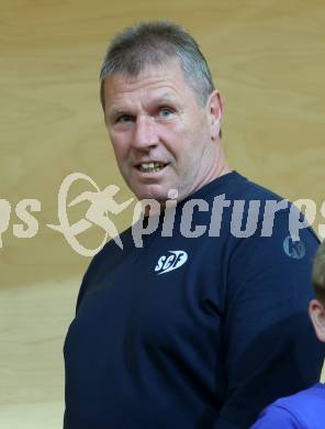 Handball Bundesliga. HLA. SC Ferlach gegen Voeslau.  Walter Perkounig    (SCF).  Ferlach, am 8.11.2025.
Foto: Kuess
www.qspictures.net
---
pressefotos, pressefotografie, kuess, qs, qspictures, sport, bild, bilder, bilddatenbank