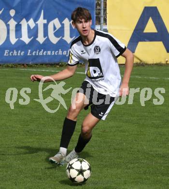 Fussball. Kaerntner Liga. KAC1909 gegen Spittal.   Moritz Mueller  (Spittal).  Klagenfurt, am 2.11.2025.
Foto: Kuess
www.qspictures.net
---
pressefotos, pressefotografie, kuess, qs, qspictures, sport, bild, bilder, bilddatenbank