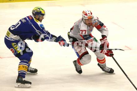 Eishockey ICE Bundesliga.  Winn2day ICE Hockey League. VSV gegen KAC.  Thomas Vallant  (VSV),  Mathias From  (KAC). Villach am 14.11.2025.
Foto: Kuess
www.qspictures.net
---
pressefotos, pressefotografie, kuess, qs, qspictures, sport, bild, bilder, bilddatenbank
