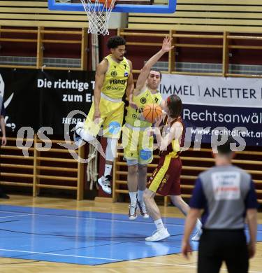 Basketball 2. Liga 2025/2026. Grunddurchgang 7. Runde.  Woerthersee Piraten gegen Traiskirchen Lions NexGen.  Marcus Holyfield , Andreas Nuck (Piraten),  Herohii Tverdokhlibov (Traiskirchen). Klagenfurt, am 15.11.2025.
Foto: Kuess
---
pressefotos, pressefotografie, kuess, qs, qspictures, sport, bild, bilder, bilddatenbank