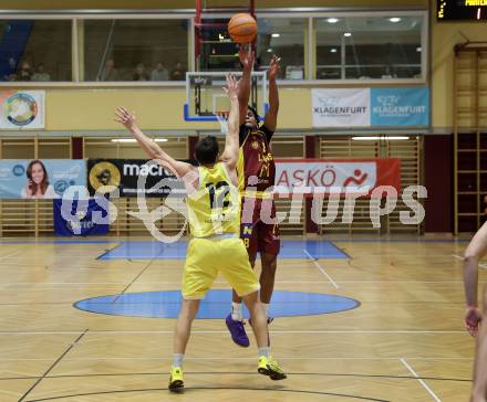 Basketball 2. Liga 2025/2026. Grunddurchgang 7. Runde.  Woerthersee Piraten gegen Traiskirchen Lions NexGen.  Jan-Arne Apschner (Piraten), Jamie Onyemaechi  (Traiskirchen). Klagenfurt, am 15.11.2025.
Foto: Kuess
---
pressefotos, pressefotografie, kuess, qs, qspictures, sport, bild, bilder, bilddatenbank