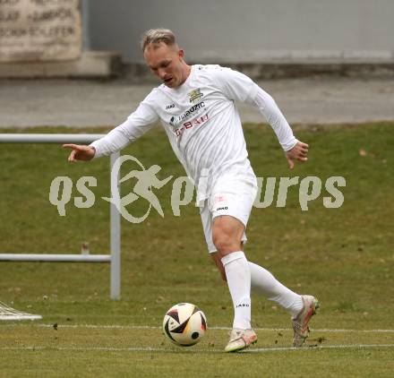 Fussball. Kaerntner Liga. Koettmannsdorf gegen Grafenstein. Aner Mandzic  (Koettmannsdorf).  Klagenfurt, am 8.11.2025.
Foto: Kuess
www.qspictures.net
---
pressefotos, pressefotografie, kuess, qs, qspictures, sport, bild, bilder, bilddatenbank