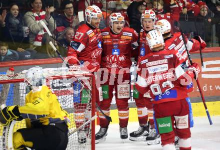 Eishockey ICE Bundesliga.  Winn2day ICE Hockey League. KAC gegen Vienna Capitals.  Torjubel Finn Van Ee, Tobias Sablattnig, Clemens Unterweger Thomas Hundertpfund , Raphael Herburger (KAC). Klagenfurt am 21.11.2025.
Foto: Kuess
www.qspictures.net
---
pressefotos, pressefotografie, kuess, qs, qspictures, sport, bild, bilder, bilddatenbank