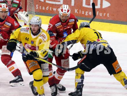 Eishockey ICE Bundesliga.  Winn2day ICE Hockey League. KAC gegen Vienna Capitals.  Thomas Hundertpfund  (KAC),   Carter Souch, Linden Vey (Vienna Capitals). Klagenfurt am 21.11.2025.
Foto: Kuess
www.qspictures.net
---
pressefotos, pressefotografie, kuess, qs, qspictures, sport, bild, bilder, bilddatenbank