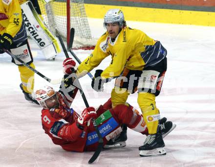 Eishockey ICE Bundesliga.  Winn2day ICE Hockey League. KAC gegen Vienna Capitals.  Jan Mursak  (KAC),  Armin Preiser  (Vienna Capitals). Klagenfurt am 21.11.2025.
Foto: Kuess
www.qspictures.net
---
pressefotos, pressefotografie, kuess, qs, qspictures, sport, bild, bilder, bilddatenbank