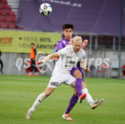 Fussball 2. Liga. SK Austria Klagenfurt gegen Amstetten. Aidan Liu   (Klagenfurt), David Peham  (Amstetten).  Klagenfurt, 22.11..2025.
Foto: Kuess
www.qspictures.net
---
pressefotos, pressefotografie, kuess, qs, qspictures, sport, bild, bilder, bilddatenbank