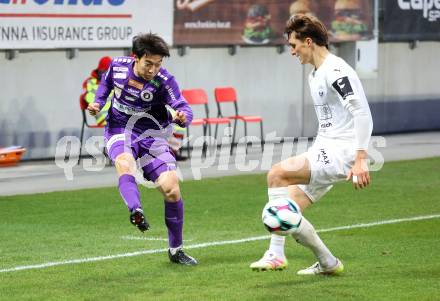 Fussball 2. Liga. SK Austria Klagenfurt gegen Amstetten.  Rei Okada  (Klagenfurt),  Matthias Gragger  (Amstetten).  Klagenfurt, 22.11..2025.
Foto: Kuess
www.qspictures.net
---
pressefotos, pressefotografie, kuess, qs, qspictures, sport, bild, bilder, bilddatenbank