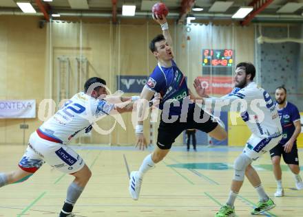 Handball Bundesliga. HLA. SC Ferlach gegen Linz. Toni Perkusic (SCF), Jadranko Stojanovic, Andrei Klimavets  (Linz).  Ferlach, am 22.11.2025.
Foto: Kuess
www.qspictures.net
---
pressefotos, pressefotografie, kuess, qs, qspictures, sport, bild, bilder, bilddatenbank