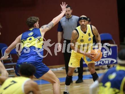Basketball Austria CUP 2025/26 AF. Woerthersee Piraten gegen UBSC Graz. Shawn L. Ray  (Piraten),  Chase Paar (Graz). Klagenfurt, am 22.11.2025.
Foto: Kuess
---
pressefotos, pressefotografie, kuess, qs, qspictures, sport, bild, bilder, bilddatenbank