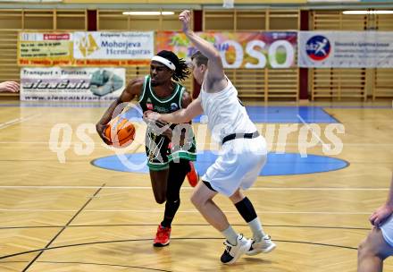 Basketball 2. Liga 2025/2026. Grunddurchgang 8. Runde.  KOS gegen Dornbirn Lions.  Jernej Andolsek Heine  (KOS), Aristote Bissokot  (Dornbirn). Klagenfurt, am 29.11.2025.
Foto: Kuess
---
pressefotos, pressefotografie, kuess, qs, qspictures, sport, bild, bilder, bilddatenbank