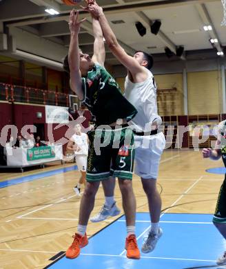 Basketball 2. Liga 2025/2026. Grunddurchgang 8. Runde.  KOS gegen Dornbirn Lions.  Veljko Dena (KOS), Valentin Pils   (Dornbirn). Klagenfurt, am 29.11.2025.
Foto: Kuess
---
pressefotos, pressefotografie, kuess, qs, qspictures, sport, bild, bilder, bilddatenbank