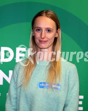 Kaernten Sport. Sportlermeeting.  Acro Paragliding. Jennifer Ploeschberger.   Klagenfurt, am 1.12.2025.
Foto: Kuess
www.qspictures.net
---
pressefotos, pressefotografie, kuess, qs, qspictures, sport, bild, bilder, bilddatenbank