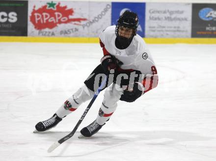 Eishockey. Laenderspiel U20 Oesterreich gegen Slowenien.  Paul Sintschnig (AUT).  Ferlach, am 3.12.2025.
Foto: Kuess
www.qspictures.net
---
pressefotos, pressefotografie, kuess, qs, qspictures, sport, bild, bilder, bilddatenbank