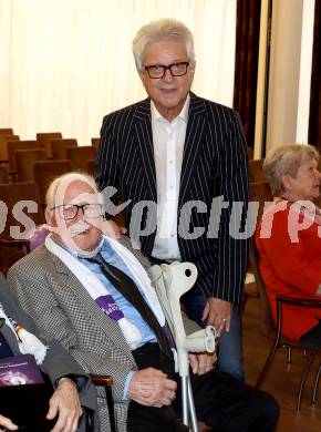 Fussball. Buchpraesentation 105 Jahre SK Austria Klagenfurt.  Hans Isopp, Kurt Widmann.   Klagenfurt, am 10.12.2025.
Foto: Kuess
www.qspictures.net
---
pressefotos, pressefotografie, kuess, qs, qspictures, sport, bild, bilder, bilddatenbank