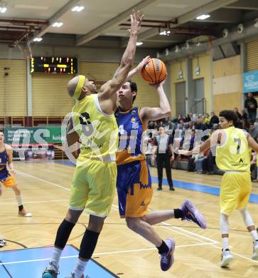 Basketball 2. Liga 2025/2026. Grunddurchgang 8. Runde. W&Atilde;&para;rthersee Piraten  gegen BBU Salzburg. Shawn L. Ray  (Piraten),  Tomy Ezequiel Vicente (Salzburg). Klagenfurt, am 13.12.2025.
Foto: Kuess
---
pressefotos, pressefotografie, kuess, qs, qspictures, sport, bild, bilder, bilddatenbank