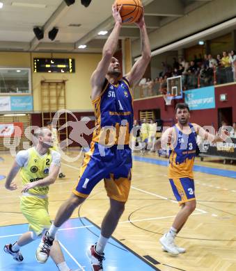 Basketball 2. Liga 2025/2026. Grunddurchgang 10. Runde. Woerthersee Piraten  gegen BBU Salzburg.  Oscar Schmit   (Salzburg). Klagenfurt, am 13.12.2025.
Foto: Kuess
---
pressefotos, pressefotografie, kuess, qs, qspictures, sport, bild, bilder, bilddatenbank