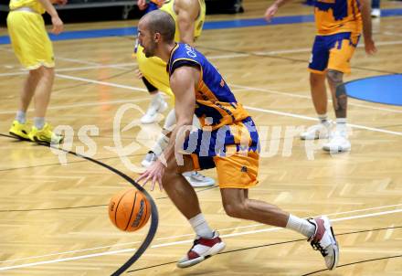Basketball 2. Liga 2025/2026. Grunddurchgang 8. Runde. Woerthersee Piraten  gegen BBU Salzburg.  Oscar Schmit  (Salzburg). Klagenfurt, am 13.12.2025.
Foto: Kuess
---
pressefotos, pressefotografie, kuess, qs, qspictures, sport, bild, bilder, bilddatenbank