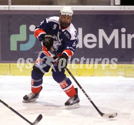 Eishockey AHC Division III Mitte.  EC Arnoldstein gegen HC Koettern I.  Johannes Reichel  (Koettern). Velden,  am 19.12.2025.
Foto: Kuess
www.qspictures.net
---
pressefotos, pressefotografie, kuess, qs, qspictures, sport, bild, bilder, bilddatenbank