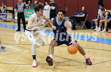 Basketball 2. Liga 2025/2026. Grunddurchgang 11. Runde.  KOS Celovec gegen Vienna Timberwolves.  Simon Siencnik (KOS), Armin Karian  (Vienna). Klagenfurt, am 20.12.2025.
Foto: Kuess
---
pressefotos, pressefotografie, kuess, qs, qspictures, sport, bild, bilder, bilddatenbank