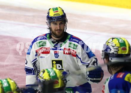 Eishockey ICE Bundesliga.  Winn2day ICE Hockey League. KAC gegen VSV.   Torjubel Maximilian Rebernig  (VSV). Klagenfurt, am 27.12.2025.
Foto: Kuess
www.qspictures.net
---
pressefotos, pressefotografie, kuess, qs, qspictures, sport, bild, bilder, bilddatenbank