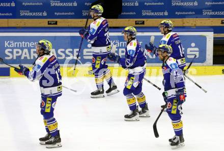 Eishockey ICE Bundesliga.  Winn2day ICE Hockey League. VSV gegen HCB Suedtirol Alperia  Adam Helewka, Alex Wall (VSV). Villach, am 28.12.2025.
Foto: Kuess
www.qspictures.net
---
pressefotos, pressefotografie, kuess, qs, qspictures, sport, bild, bilder, bilddatenbank