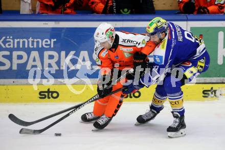 Eishockey ICE Bundesliga.  Winn2day ICE Hockey League. VSV gegen Graz99ers  Nick Hutchison  (VSV),  Nicholas Bailen  (Graz). Villach, am 30.12.2025.
Foto: Kuess
www.qspictures.net
---
pressefotos, pressefotografie, kuess, qs, qspictures, sport, bild, bilder, bilddatenbank