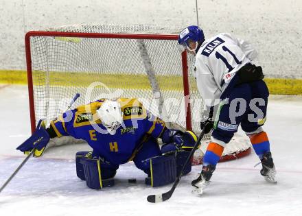 Eishockey AHC Division I. Althofen gegen Steindorf.  HORN, Fabian  (Althofen),   KALAN, Luka  (Steindorf). Althofen, am 3.1.2026.
Foto: Kuess
www.qspictures.net
---
pressefotos, pressefotografie, kuess, qs, qspictures, sport, bild, bilder, bilddatenbank
