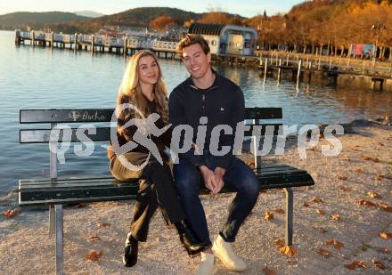 Eishockey ICE Bundesliga.  Winn2day ICE Hockey League. Nick Petersen (KAC), Freundin Mira. Klagenfurt, am 4.11.2025.
Foto: Kuess
www.qspictures.net
---
pressefotos, pressefotografie, kuess, qs, qspictures, sport, bild, bilder, bilddatenbank