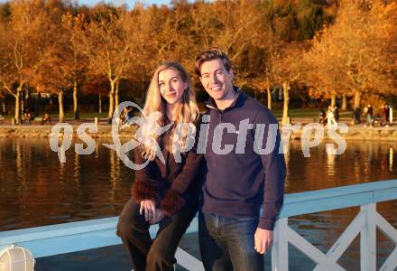 Eishockey ICE Bundesliga.  Winn2day ICE Hockey League. Nick Petersen (KAC), Freundin Mira. Klagenfurt, am 4.11.2025.
Foto: Kuess
www.qspictures.net
---
pressefotos, pressefotografie, kuess, qs, qspictures, sport, bild, bilder, bilddatenbank