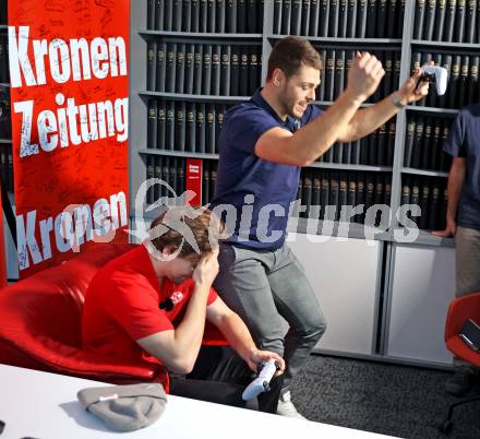Eishockey ICE Bundesliga.  Winn2day ICE Hockey League. Vorschaufotos Derby  KAC gegen VSV.  David Maier (KAC), Thomas Vallant (VSV). Klagenfurt, am 28.11.2025.
Foto: Kuess
www.qspictures.net
---
pressefotos, pressefotografie, kuess, qs, qspictures, sport, bild, bilder, bilddatenbank