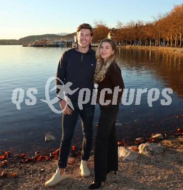 Eishockey ICE Bundesliga.  Winn2day ICE Hockey League. Nick Petersen (KAC), Freundin Mira. Klagenfurt, am 4.11.2025.
Foto: Kuess
www.qspictures.net
---
pressefotos, pressefotografie, kuess, qs, qspictures, sport, bild, bilder, bilddatenbank