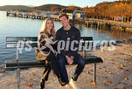 Eishockey ICE Bundesliga.  Winn2day ICE Hockey League. Nick Petersen (KAC), Freundin Mira. Klagenfurt, am 4.11.2025.
Foto: Kuess
www.qspictures.net
---
pressefotos, pressefotografie, kuess, qs, qspictures, sport, bild, bilder, bilddatenbank