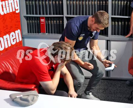 Eishockey ICE Bundesliga.  Winn2day ICE Hockey League. Vorschaufotos Derby  KAC gegen VSV.  David Maier (KAC), Thomas Vallant (VSV). Klagenfurt, am 28.11.2025.
Foto: Kuess
www.qspictures.net
---
pressefotos, pressefotografie, kuess, qs, qspictures, sport, bild, bilder, bilddatenbank