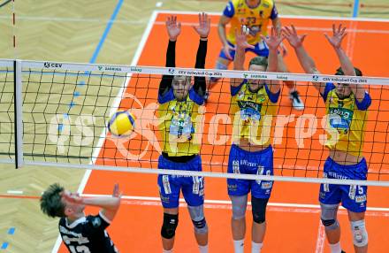 Volleyball CEV Cup.  SK Zadruga Aich/Dob gegen AKAA Volley (FIN). Jiri Srb, Nicolai Grabmueller, Jan Jirasek   (Aich/Dob). Bleiburg, am 7.1.2026.
Foto: Kuess
www.qspictures.net
---
pressefotos, pressefotografie, kuess, qs, qspictures, sport, bild, bilder, bilddatenbank