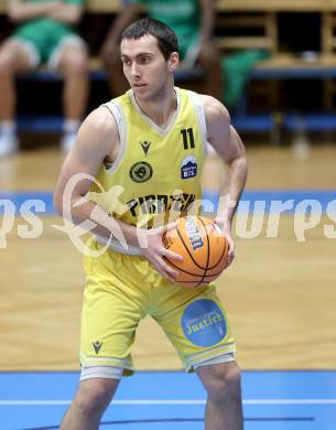 Basketball 2. Liga 2025/2026. Grunddurchgang 12. Runde.  Woerthersee Piraten gegen Basketball Klub Rapid Wien.  Andreas Nuck (Piraten),   Klagenfurt, am 6.1.2026
Foto: Kuess
---
pressefotos, pressefotografie, kuess, qs, qspictures, sport, bild, bilder, bilddatenbank