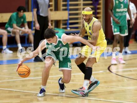 Basketball 2. Liga 2025/2026. Grunddurchgang 12. Runde.  Woerthersee Piraten gegen Basketball Klub Rapid Wien.  Shawn L. Ray  (Piraten),  Adrian Pendic (Wien). Klagenfurt, am 6.1.2026
Foto: Kuess
---
pressefotos, pressefotografie, kuess, qs, qspictures, sport, bild, bilder, bilddatenbank