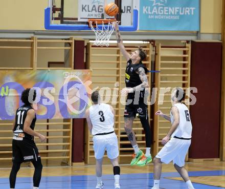 Basketball 2. Liga 2025/2026. Grunddurchgang 13. Runde.  KOS Celovec gegen BK Mattersburg Rocks. Jernej Andolsek Heine ,  Marin Sliskovic (KOS),  Yann Grandperret, Aleksandar Andjelkovic (Mattersburg). Klagenfurt, am 10.1.2026
Foto: Kuess
---
pressefotos, pressefotografie, kuess, qs, qspictures, sport, bild, bilder, bilddatenbank