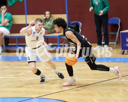 Basketball 2. Liga 2025/2026. Grunddurchgang 13. Runde.  KOS Celovec gegen BK Mattersburg Rocks.  Jernej Andolsek Heine  (KOS),  Yann Grandperret (Mattersburg). Klagenfurt, am 10.1.2026
Foto: Kuess
---
pressefotos, pressefotografie, kuess, qs, qspictures, sport, bild, bilder, bilddatenbank