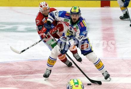 Eishockey ICE Bundesliga.  Winn2day ICE Hockey League. KAC gegen VSV. David Maier  (KAC),  Adam Helewka  (VSV). Klagenfurt, am 27.12.2025.
Foto: Kuess
www.qspictures.net
---
pressefotos, pressefotografie, kuess, qs, qspictures, sport, bild, bilder, bilddatenbank